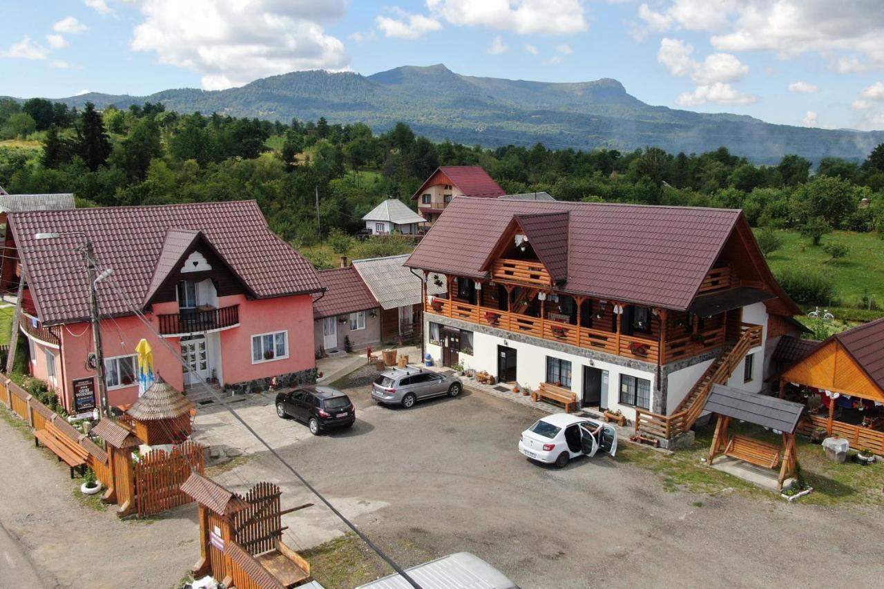 Pensiune Agroturistica "Casa Teodora" Budeşti Exterior foto