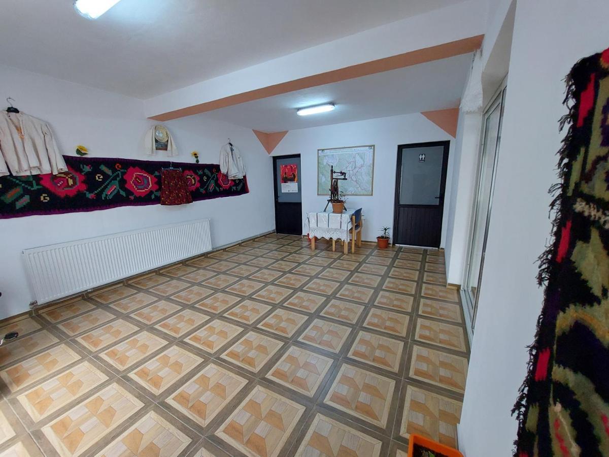 Pensiune Agroturistica "Casa Teodora" Budeşti Exterior foto