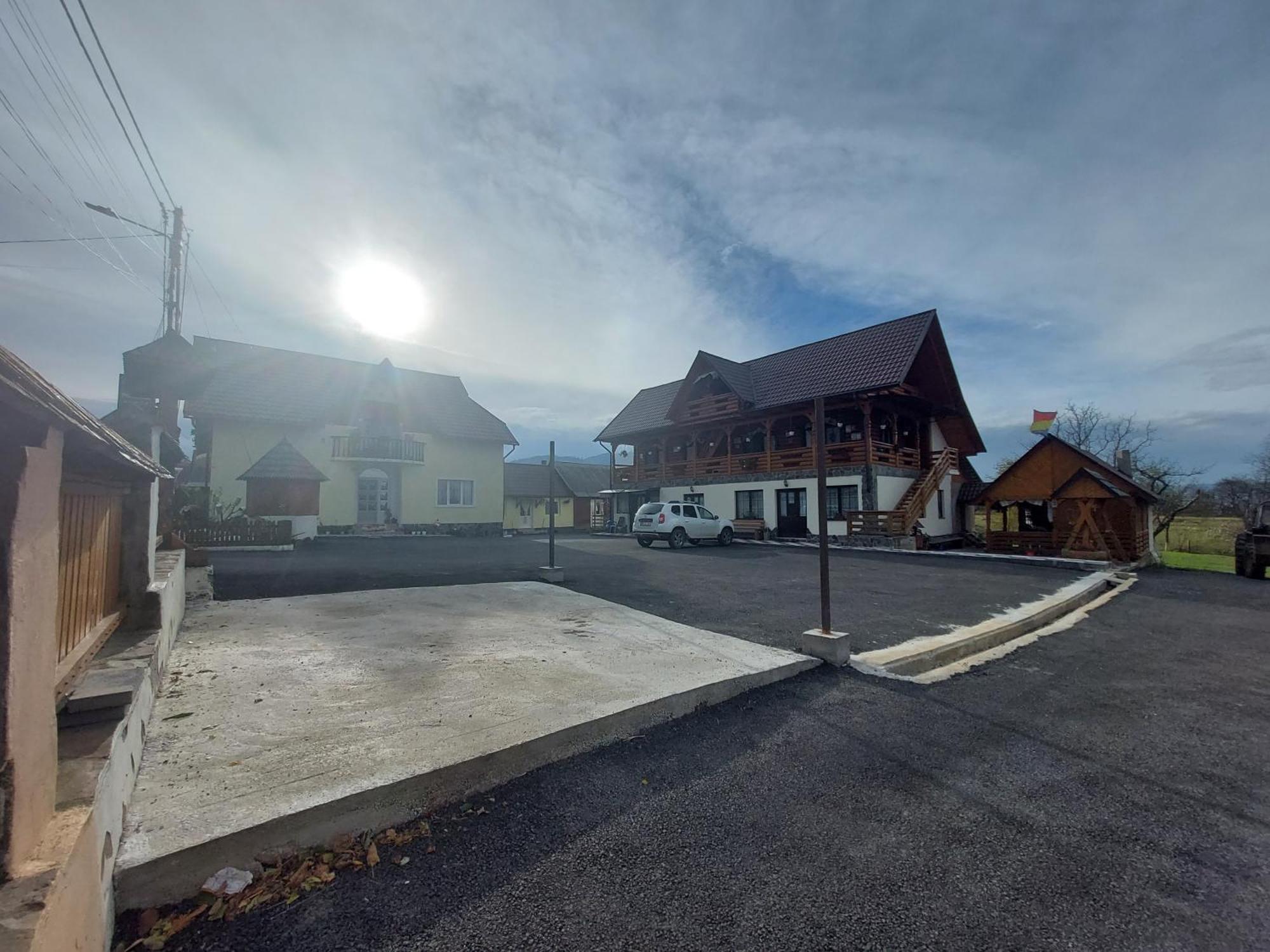 Pensiune Agroturistica "Casa Teodora" Budeşti Exterior foto